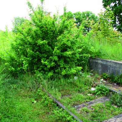 Dworzec kolejowy. Zapomniany peron (2014 r.)