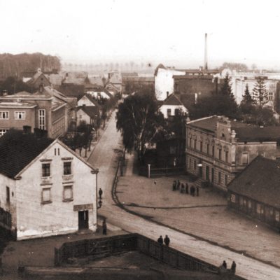 Plac Ignacego Daszyńskiego. Hotel Park Miejski i stojąca przy nim była remiza straży pożarnej (lata 30. XX w.)