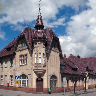 Ulica Gimnazjalna. Dawny budynek stowarzyszeń niemieckich, później Kina Kujawianka, a następnie Domu Kultury (2014 r.) kopia