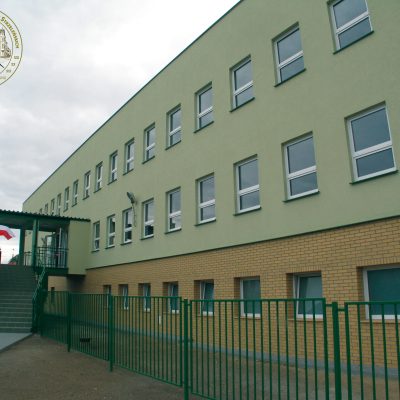 Ulica Gimnazjalna. Wielofunkcyjna hala sportowa przy Gimnazjum z Oddziałami Dwujęzycznymi im. Jana Dałkowskiego (4 września 2006 r.)