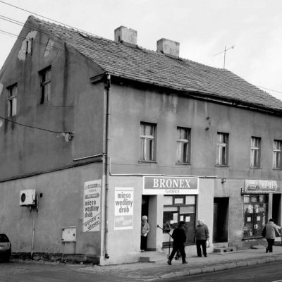 Ulica Kolejowa nr 2. Elewacja południowo-zachodnia (2013 r.)
