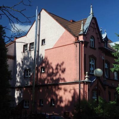 Ulica Kolejowa nr 5. Dom Samopomocowy