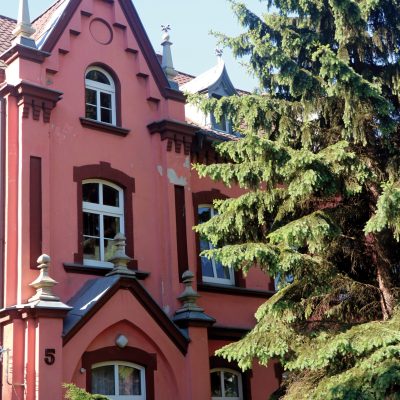 Ulica Kolejowa nr 5. Fragment Domu Samopomocowy
