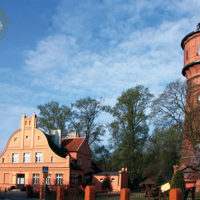 Ulica Michelsona. Widok na przedszkole i wieżę wodociągowoą (2014 r.)