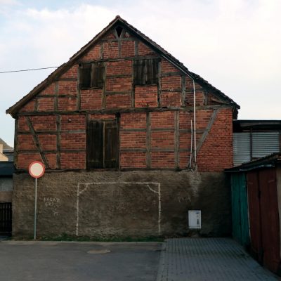 Ulica Ścianki. Stary spichrz (2020 r.)
