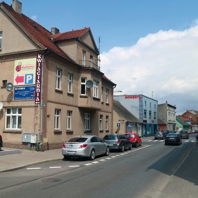 Ulica Świętego Ducha 26. Kamienica Plagensa i perspektywa zachodniej pierzei (2020 r.)