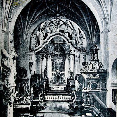 Wzgórze Świętego Wojciecha. Karta pocztowa - ołtarz główny kościoła pw. św. Trójcy (lata 20. XX w.) kopia
