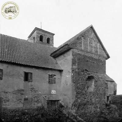 Wzgórze Świętego Wojciecha. Rotunda pw. św. Prokopa i skrzydło klasztoru przed 1890 r. - widok od wschodu. kopia