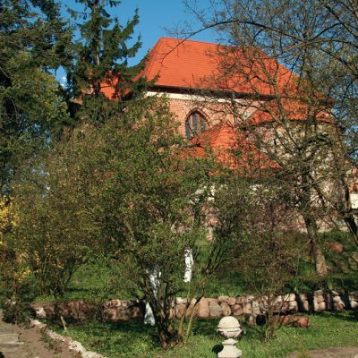 Wzgórze Świętego Wojciecha. Widok na kościół św. Trójcy z ogrodów norbertańskich (2007 r.). kopia